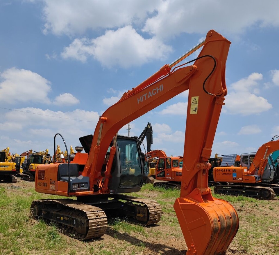 Hitachi ZX120 - Pelle sur chenille: photos 2 Hitachi ZX120 - Pelle sur chenille: photos 2