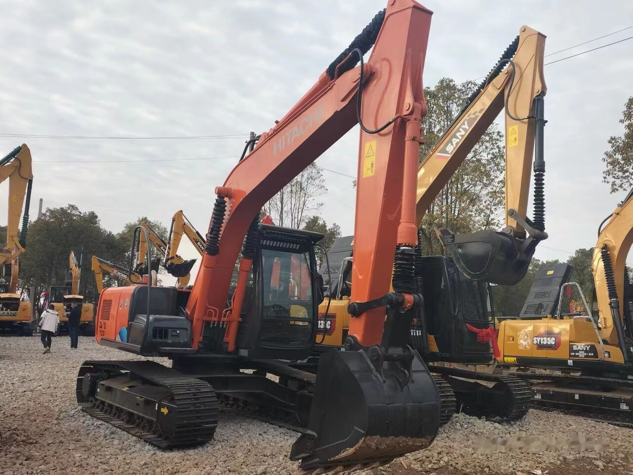 Hitachi ZX120 - Pelle sur chenille: photos 4 Hitachi ZX120 - Pelle sur chenille: photos 4