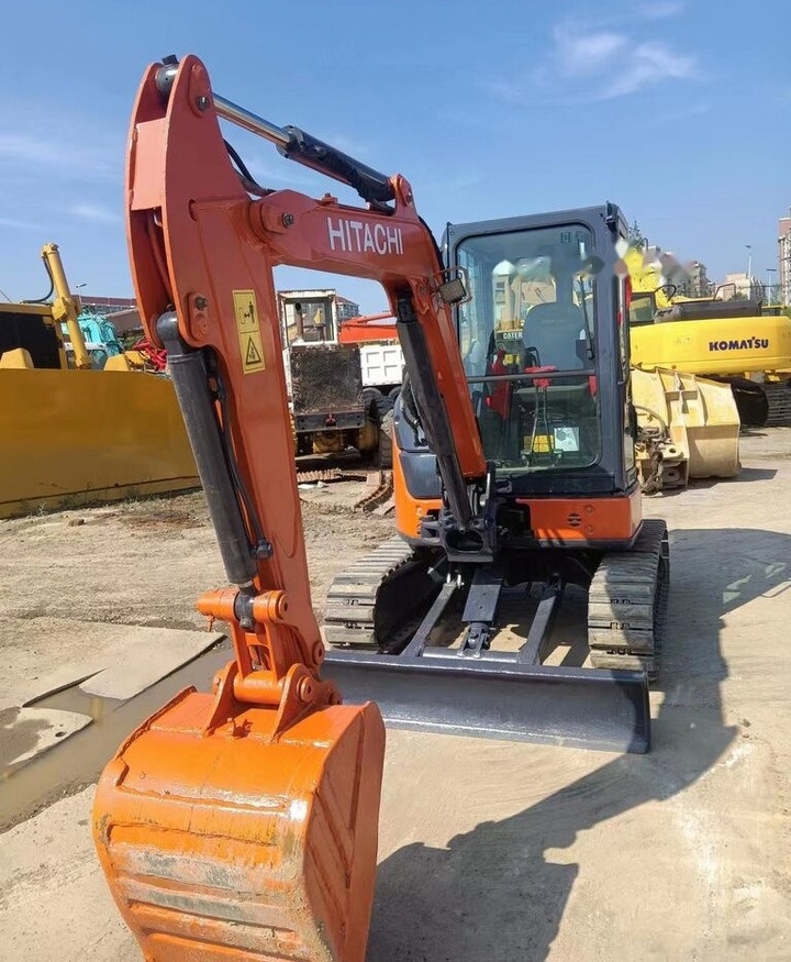 Hitachi ZX35-5A - Mini pelle: photos 5 Hitachi ZX35-5A - Mini pelle: photos 5