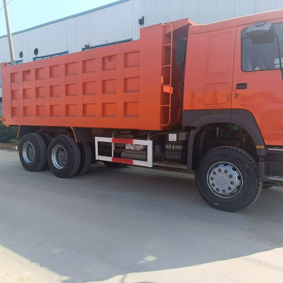 Howo 371 6*4 new tires - Camion benne: photos 1 Howo 371 6*4 new tires - Camion benne: photos 1