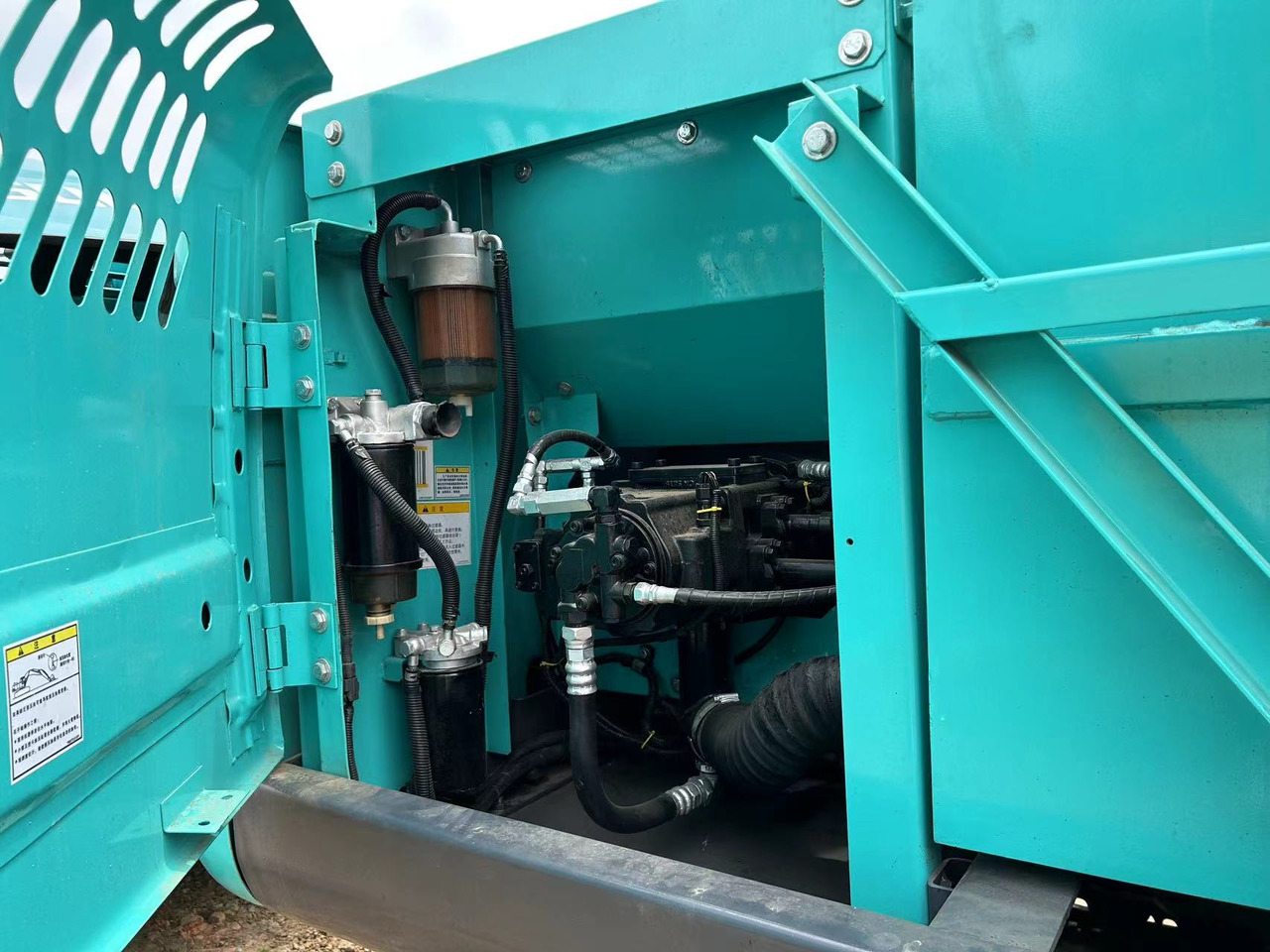 KOBELCO SK140LC-8 - Pelle sur chenille: photos 3 KOBELCO SK140LC-8 - Pelle sur chenille: photos 3