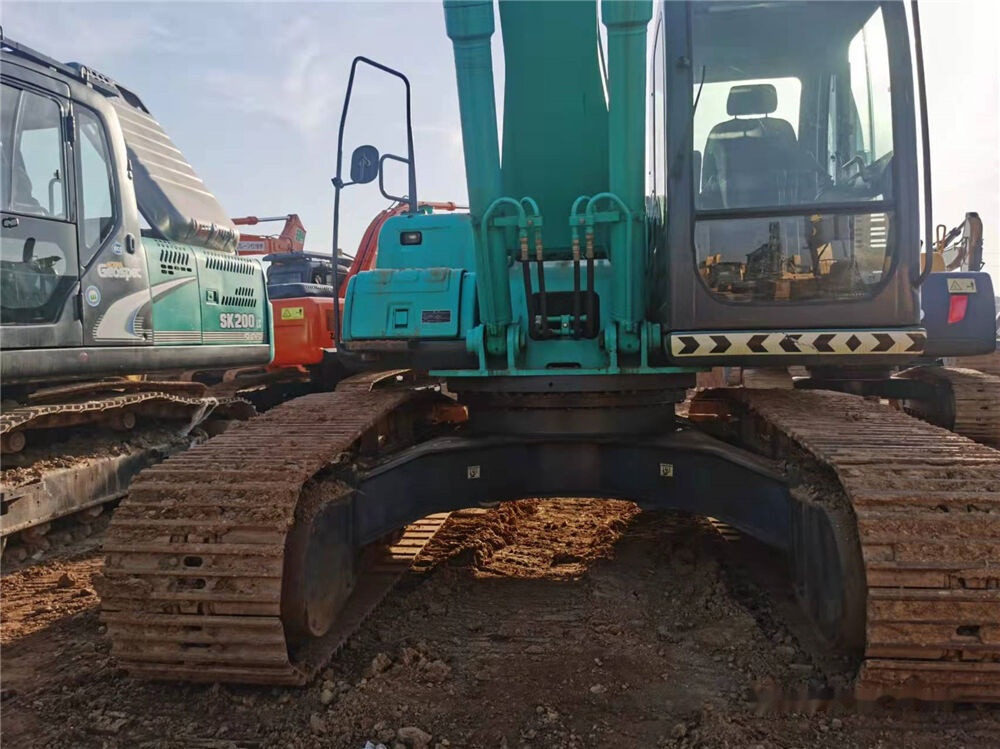 Kobelco SK210LC - Pelle sur chenille: photos 2 Kobelco SK210LC - Pelle sur chenille: photos 2
