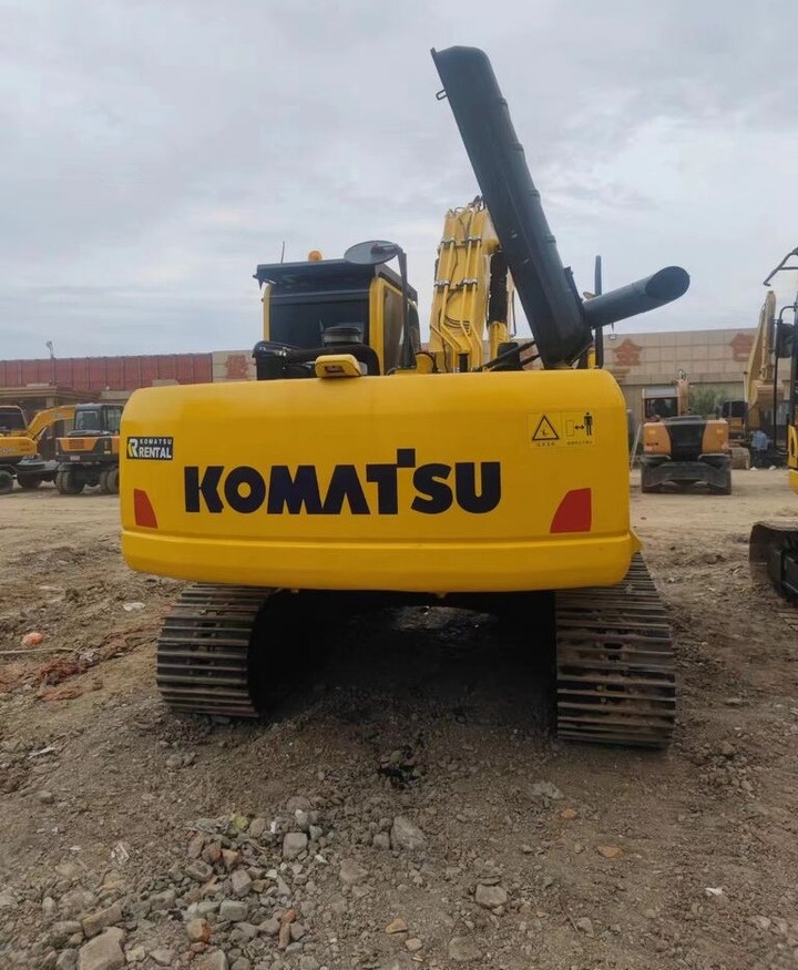 Pelle sur chenille Komatsu PC220-8: photos 6
