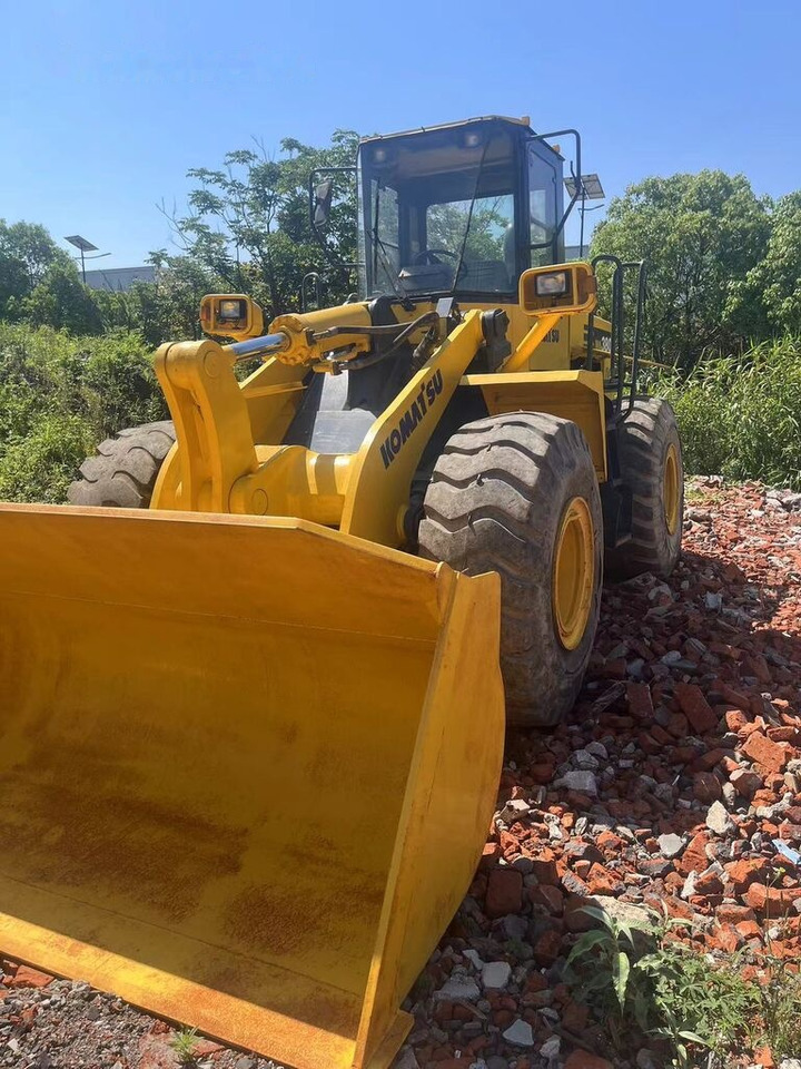 Komatsu WA380 - Chargeuse sur pneus: photos 1 Komatsu WA380 - Chargeuse sur pneus: photos 1