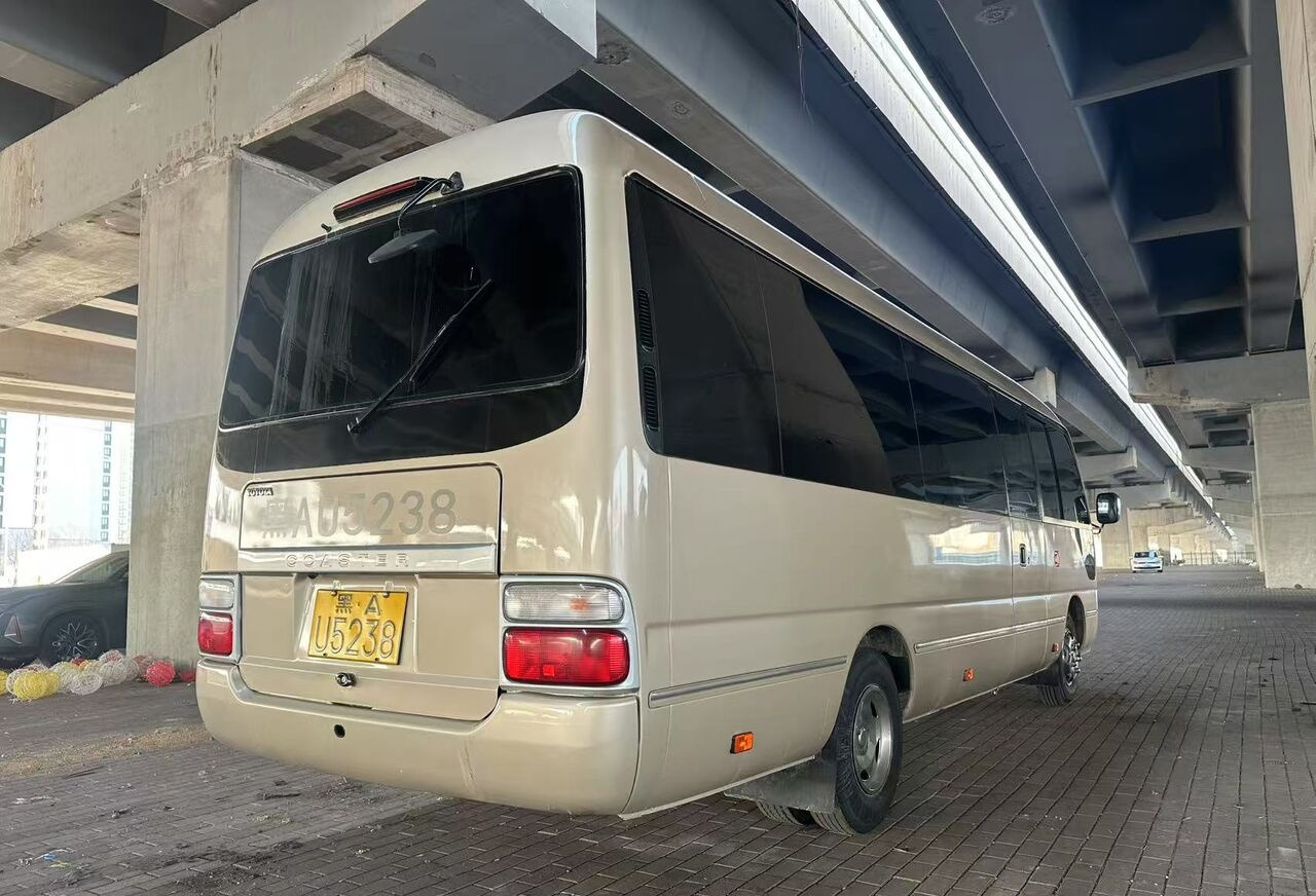 Toyota 1HZ - Bus interurbain: photos 2 Toyota 1HZ - Bus interurbain: photos 2