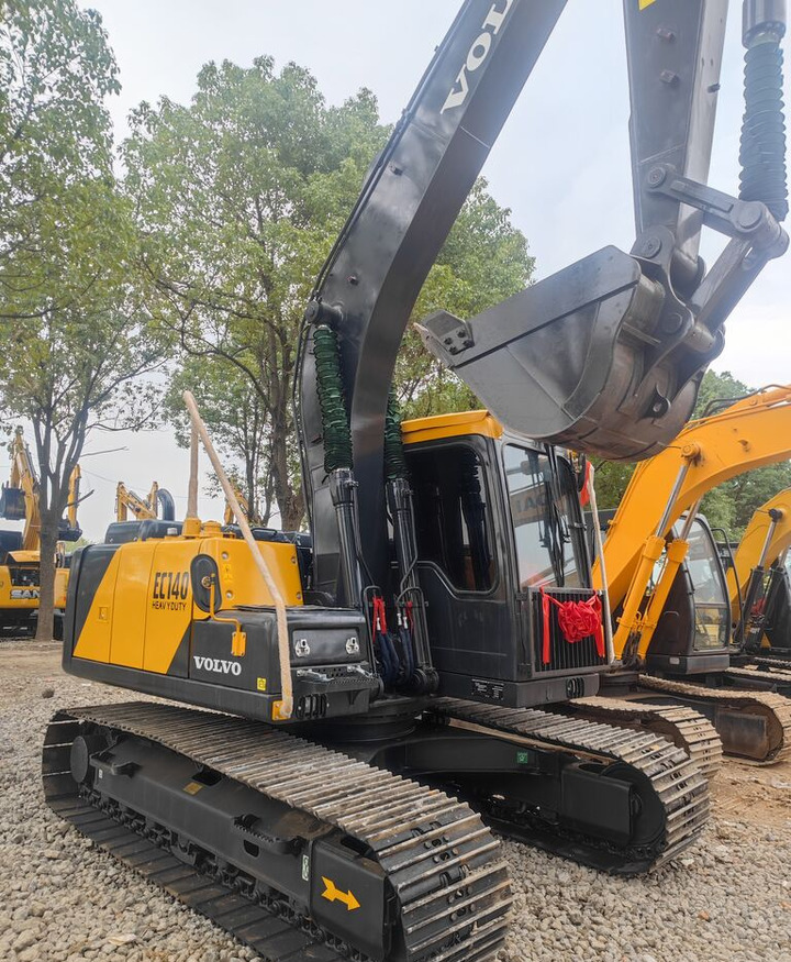 Volvo EC140DL - Pelle sur chenille: photos 3 Volvo EC140DL - Pelle sur chenille: photos 3