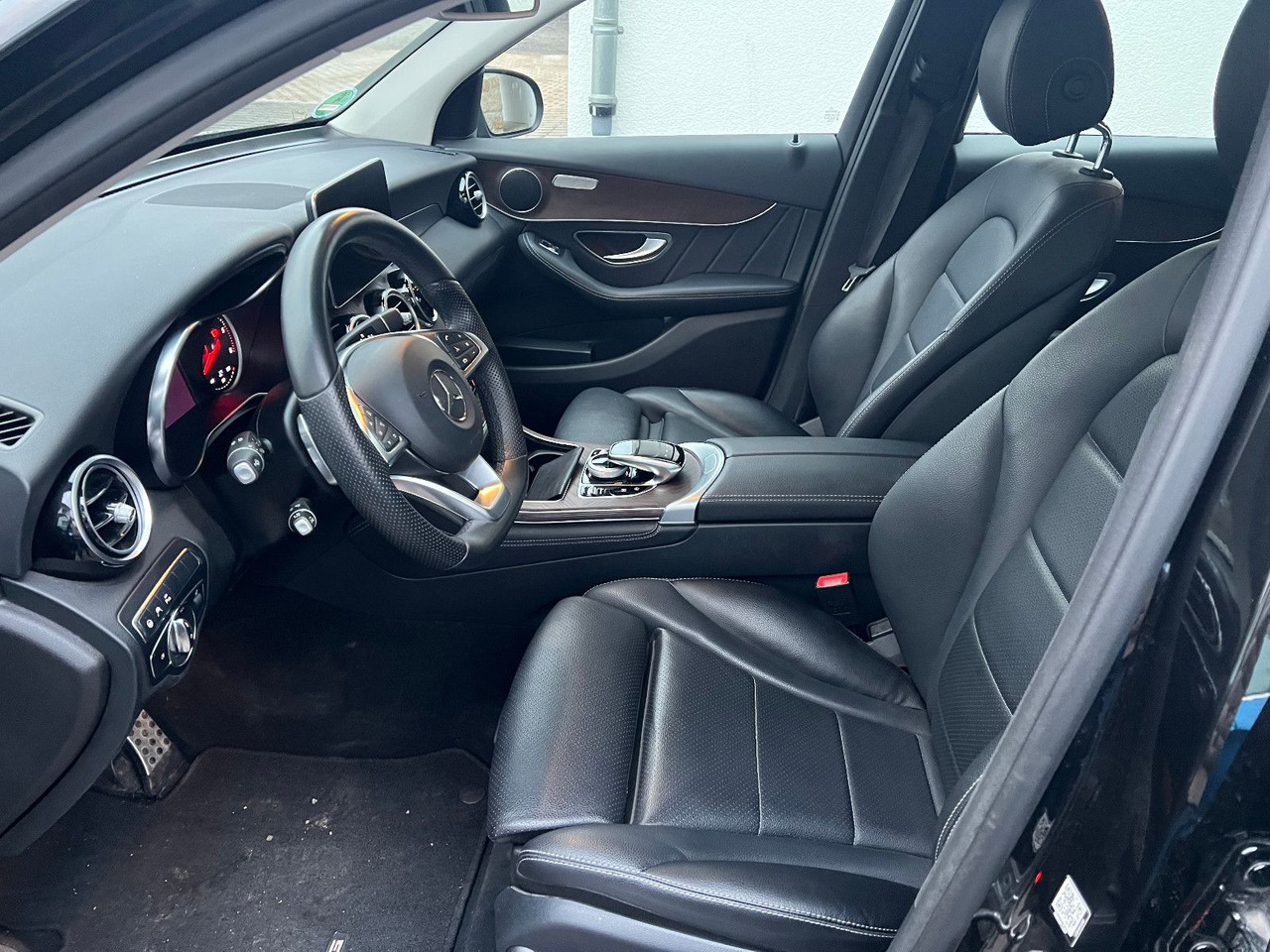 Mercedes-Benz GLC 250 GLC GLC 250 d 4Matic - SUV: photos 3 Mercedes-Benz GLC 250 GLC GLC 250 d 4Matic - SUV: photos 3