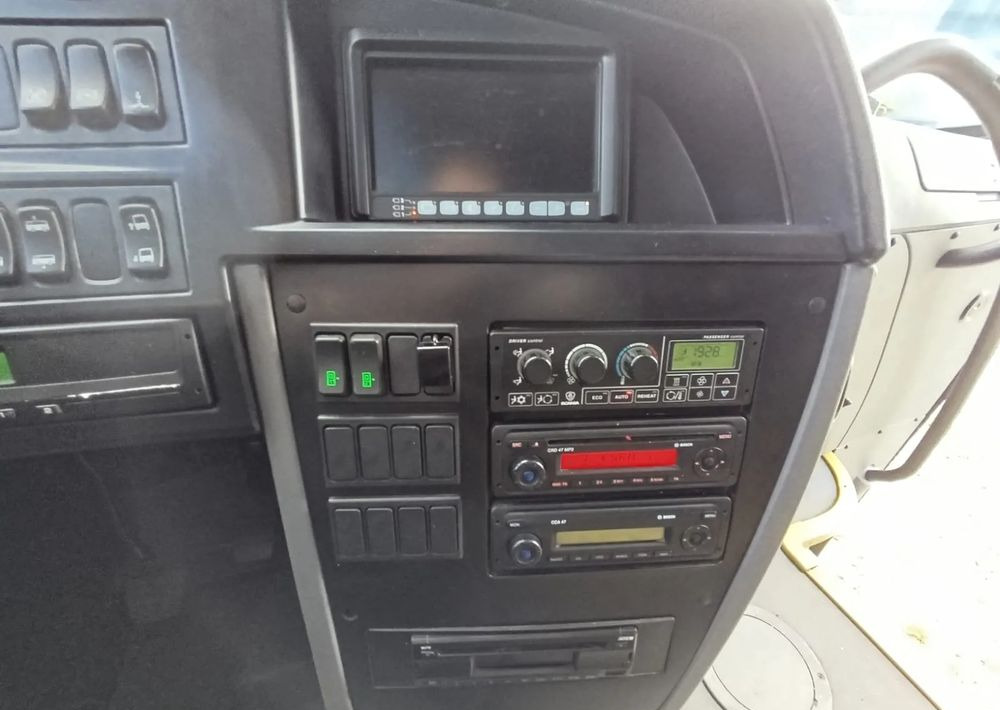 Autocar Scania HIGER: photos 16