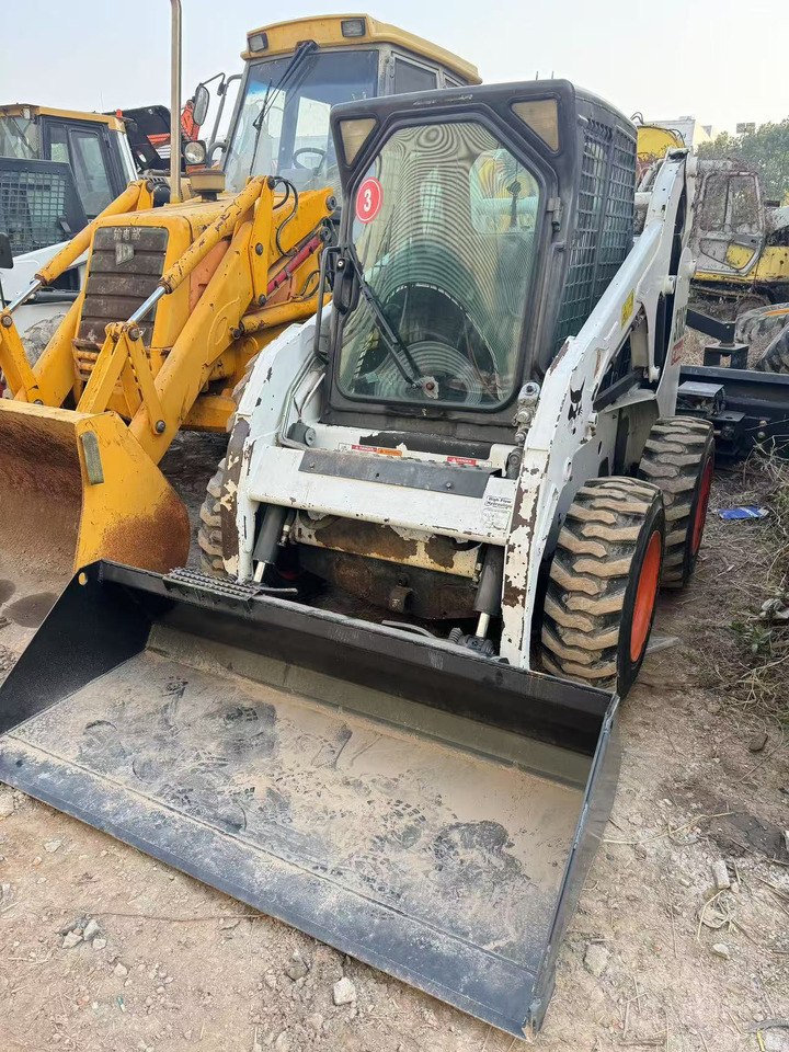 BOBCAT S185 - Mini chargeuse: photos 3 BOBCAT S185 - Mini chargeuse: photos 3