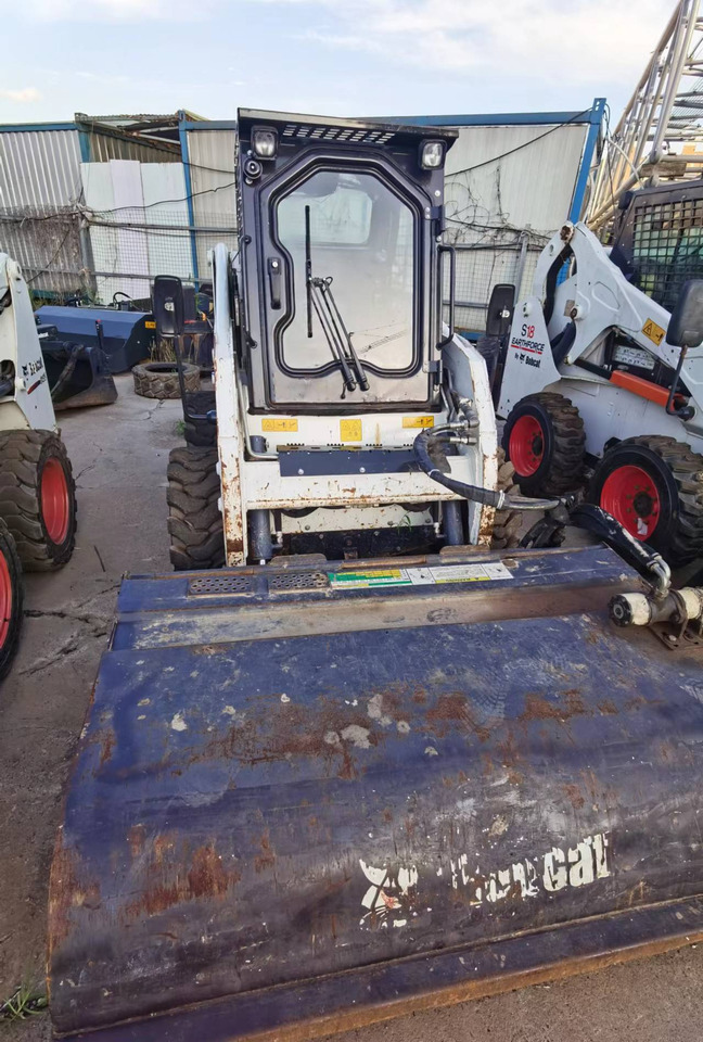 Bobcat S16 - Mini chargeuse: photos 4 Bobcat S16 - Mini chargeuse: photos 4