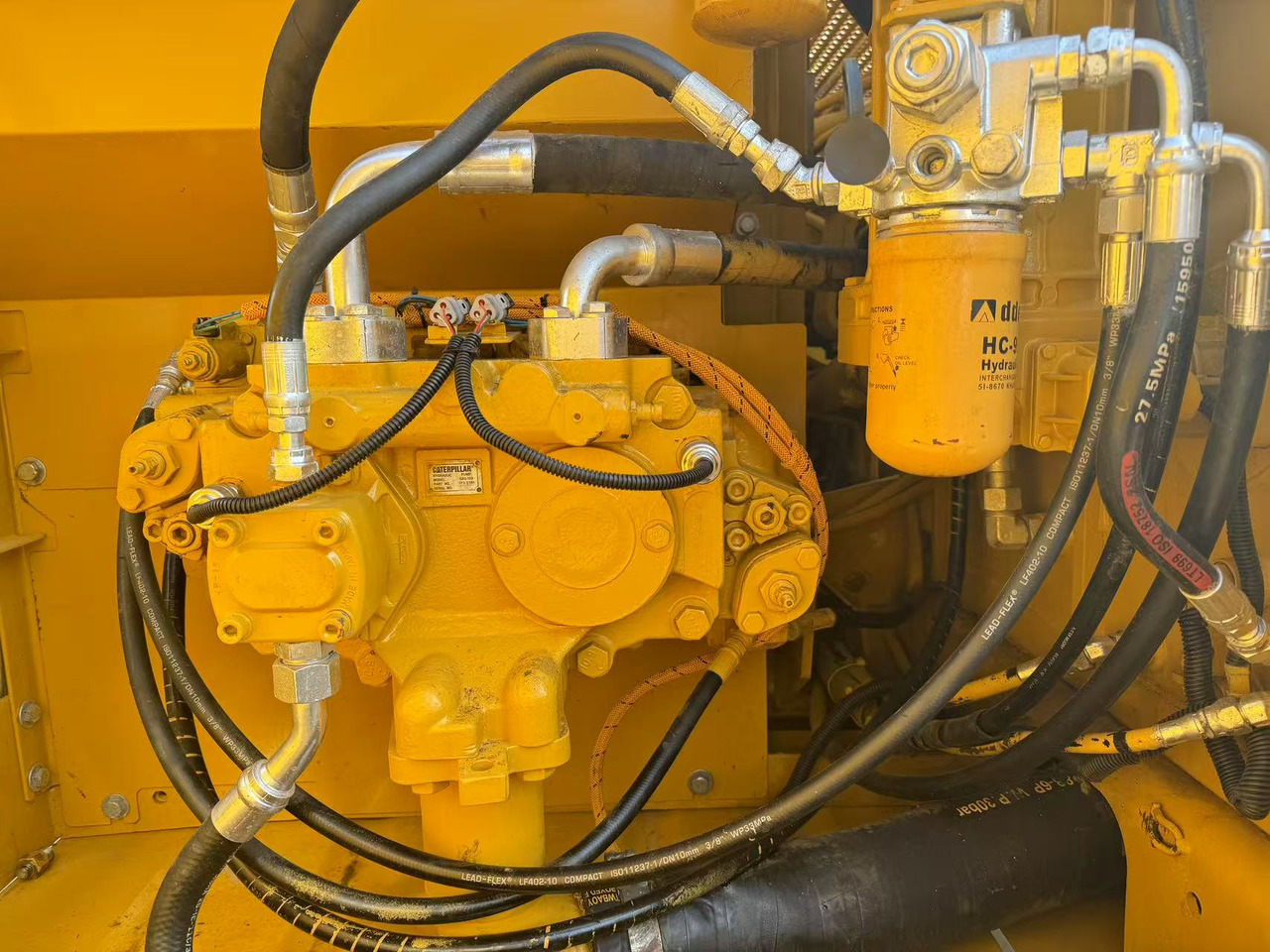 CATERPILLAR 320C - Pelle sur chenille: photos 5 CATERPILLAR 320C - Pelle sur chenille: photos 5