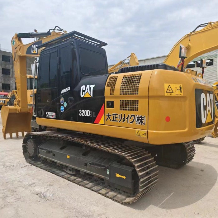 CATERPILLAR CAT 320DL Japan caterpillar brand new - Pelle sur chenille: photos 3 CATERPILLAR CAT 320DL Japan caterpillar brand new - Pelle sur chenille: photos 3