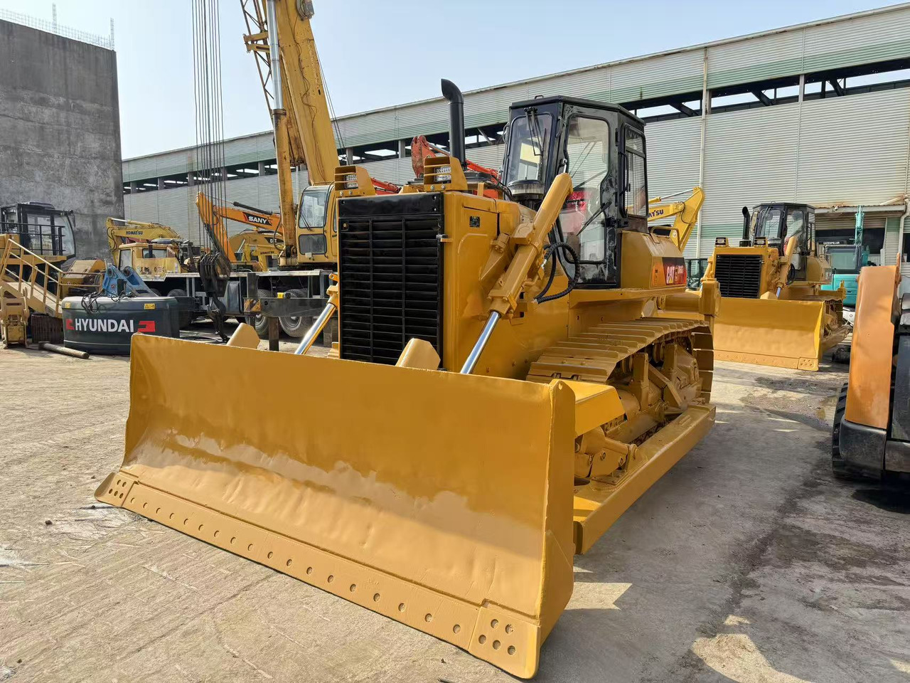 CATERPILLAR D6G2 - Bulldozer: photos 3 CATERPILLAR D6G2 - Bulldozer: photos 3