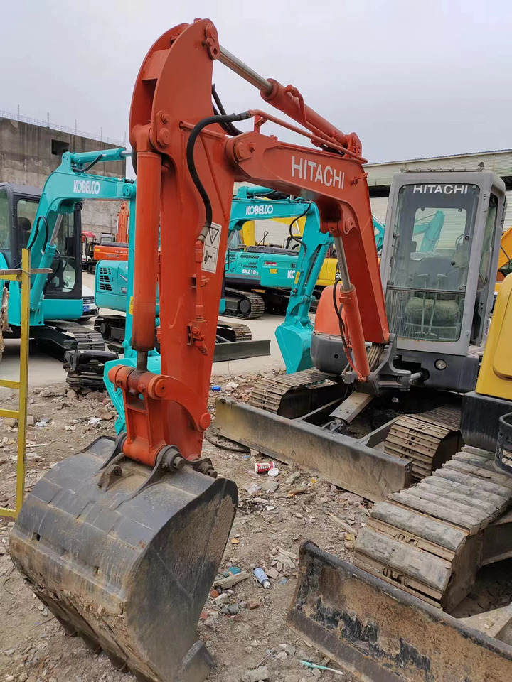 HITACHI ZX40U - Mini pelle: photos 2 HITACHI ZX40U - Mini pelle: photos 2