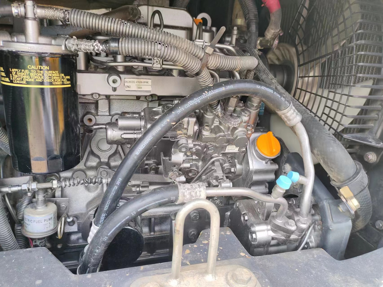 HITACHI ZX55 USR-5A - Mini pelle: photos 5 HITACHI ZX55 USR-5A - Mini pelle: photos 5