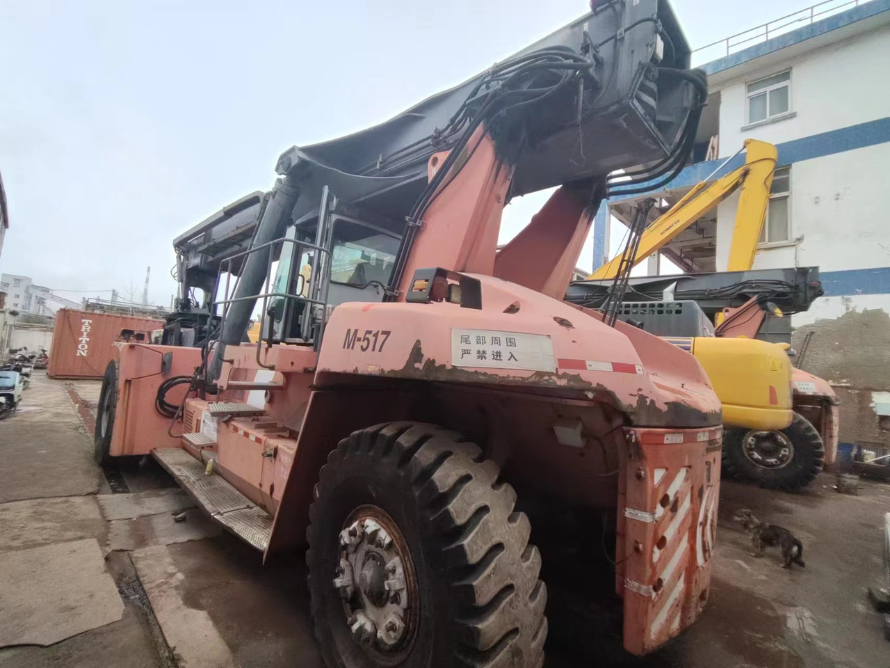 KALMAR DRF450 - Reach stacker: photos 1 KALMAR DRF450 - Reach stacker: photos 1