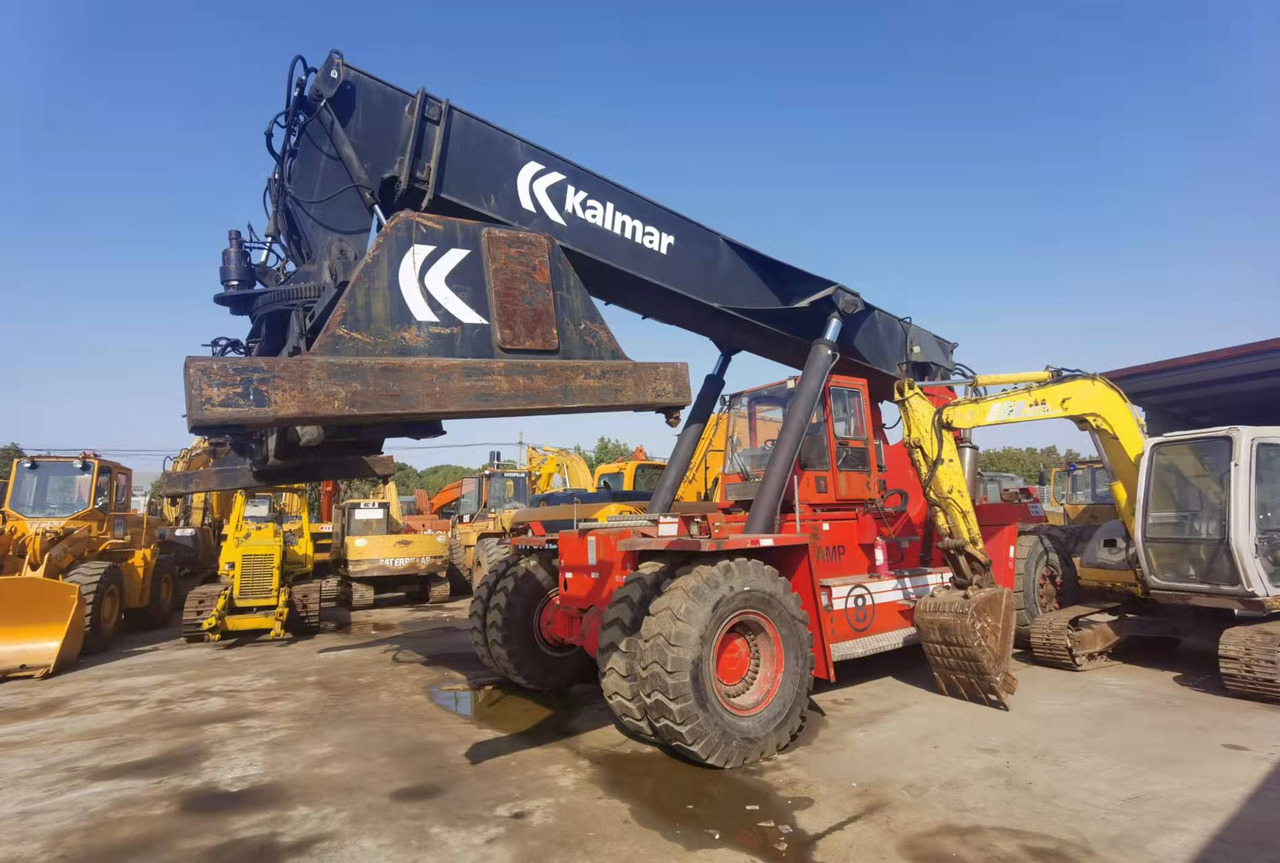 KALMAR DRF450 - Reach stacker: photos 2 KALMAR DRF450 - Reach stacker: photos 2