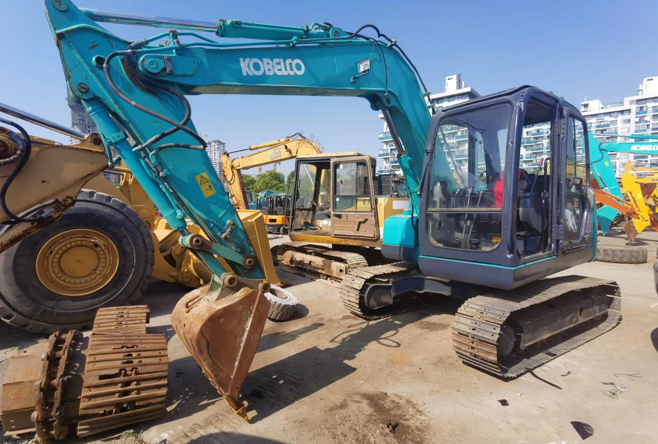 KOBELCO SK75 - Mini pelle: photos 2 KOBELCO SK75 - Mini pelle: photos 2