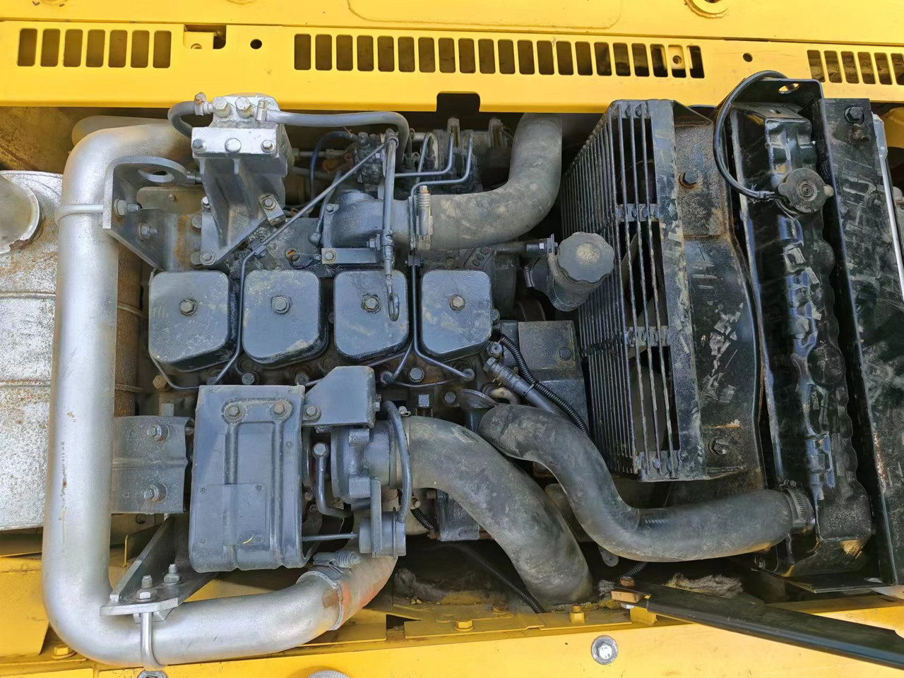 KOMATSU PC120-6 - Pelle sur chenille: photos 5 KOMATSU PC120-6 - Pelle sur chenille: photos 5