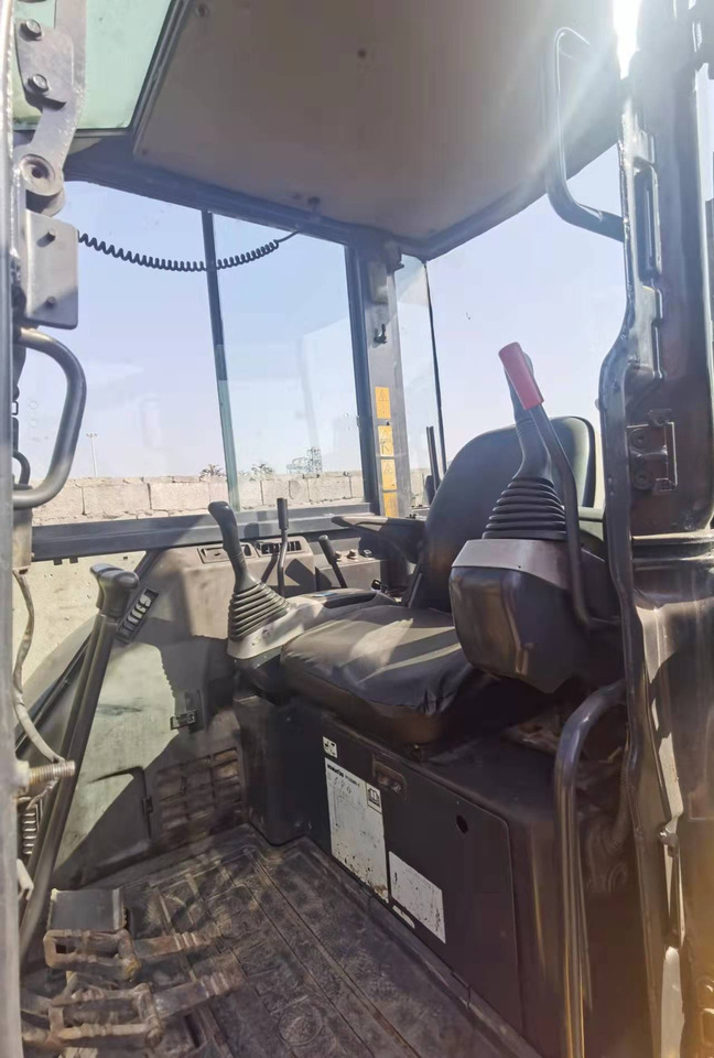 KOMATSU PC55MR-2 - Mini pelle: photos 3 KOMATSU PC55MR-2 - Mini pelle: photos 3