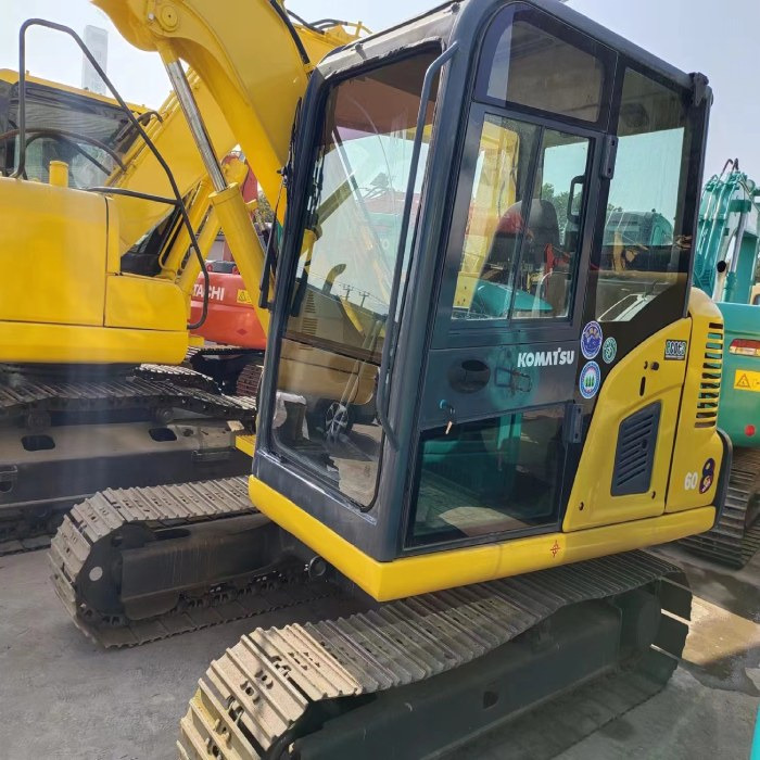 KOMATSU PC60-8 - Mini pelle: photos 5 KOMATSU PC60-8 - Mini pelle: photos 5