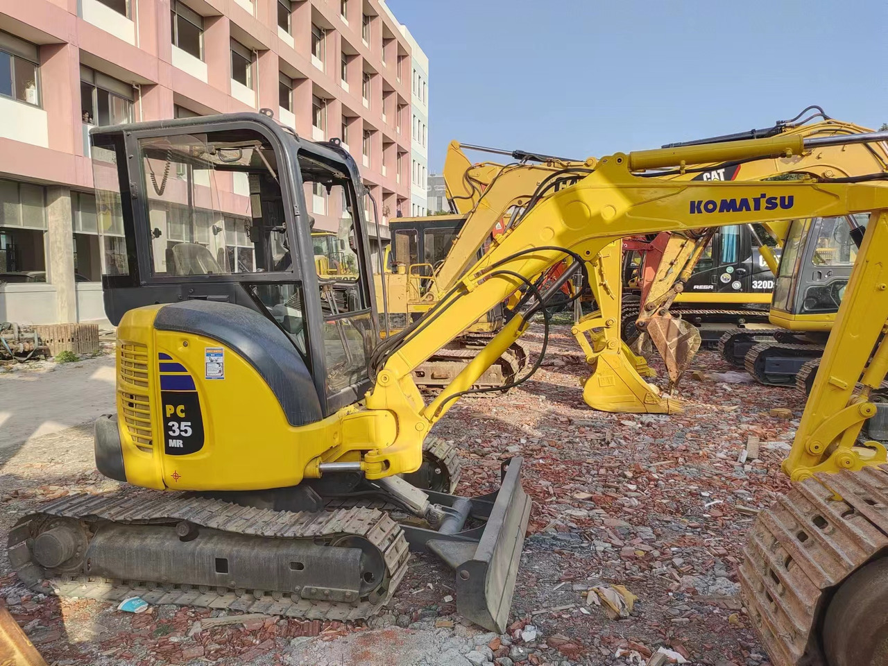 KOMATSU pc35 pc55 pc60 pc70 - Mini pelle: photos 2 KOMATSU pc35 pc55 pc60 pc70 - Mini pelle: photos 2
