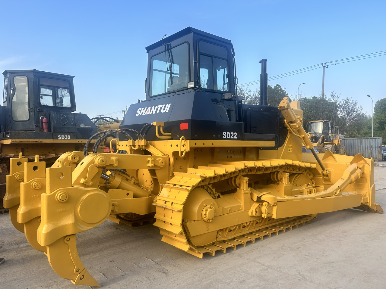 SHANTUI SD22 - Bulldozer: photos 1 SHANTUI SD22 - Bulldozer: photos 1