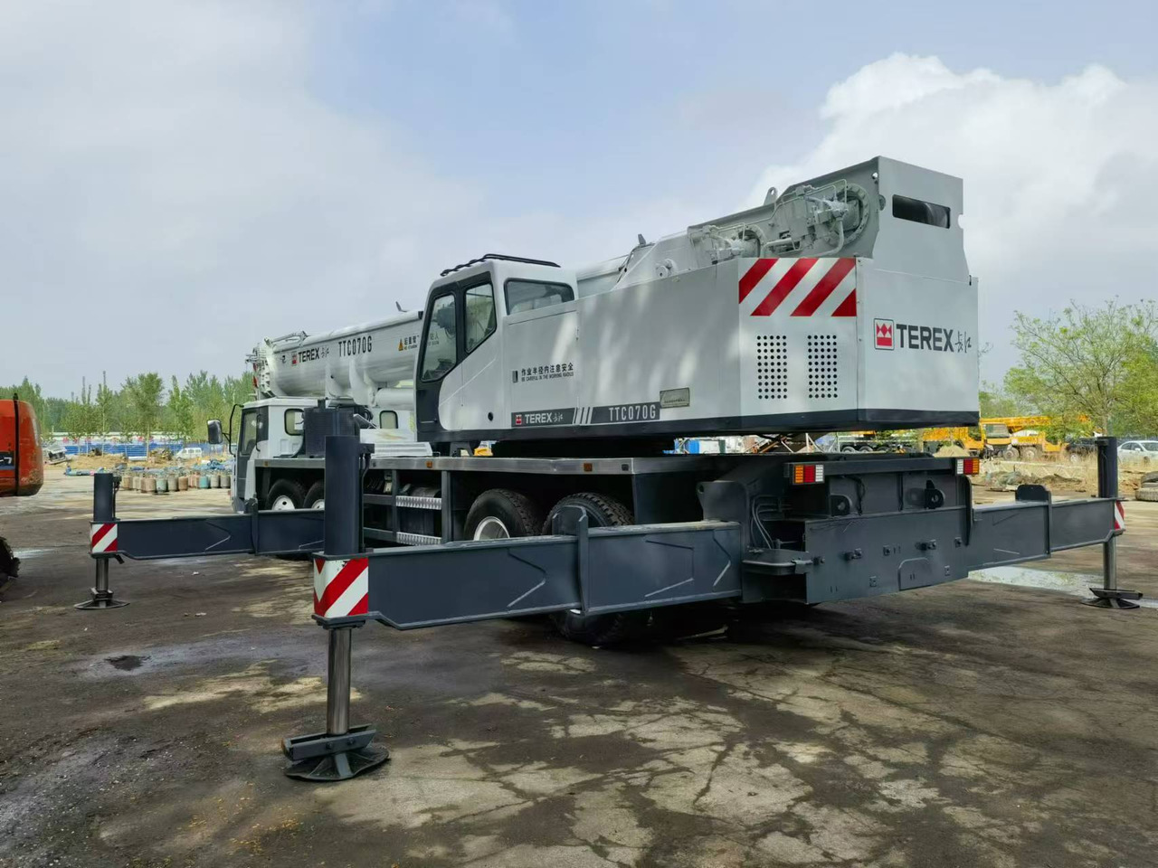 TEREX CHANGJIANG 70Ton - Grue mobile: photos 2 TEREX CHANGJIANG 70Ton - Grue mobile: photos 2