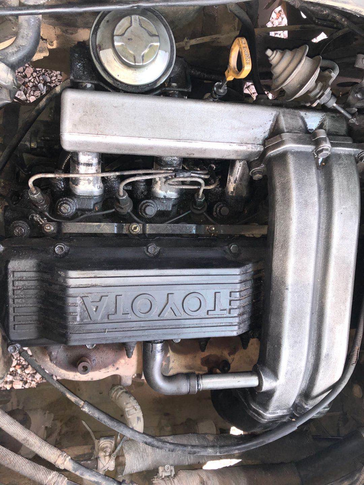 TOYOTA 1HZ DIESEL - Moteur pour Bus interurbain: photos 3 TOYOTA 1HZ DIESEL - Moteur pour Bus interurbain: photos 3