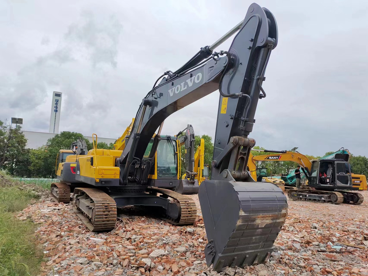 VOLVO EC360 - Pelle sur chenille: photos 1 VOLVO EC360 - Pelle sur chenille: photos 1