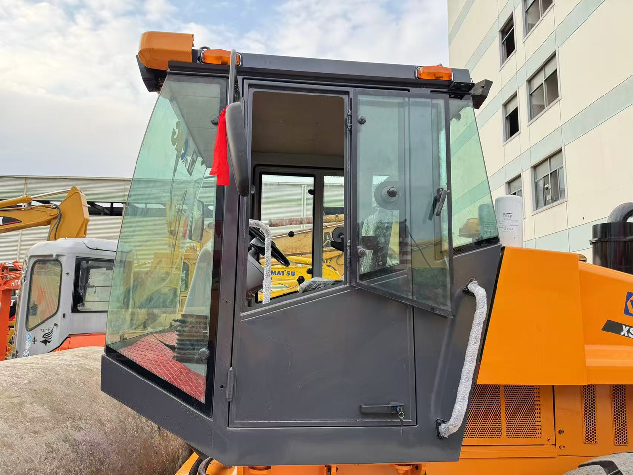 XCMG XS143J - Rouleau compresseur: photos 4 XCMG XS143J - Rouleau compresseur: photos 4