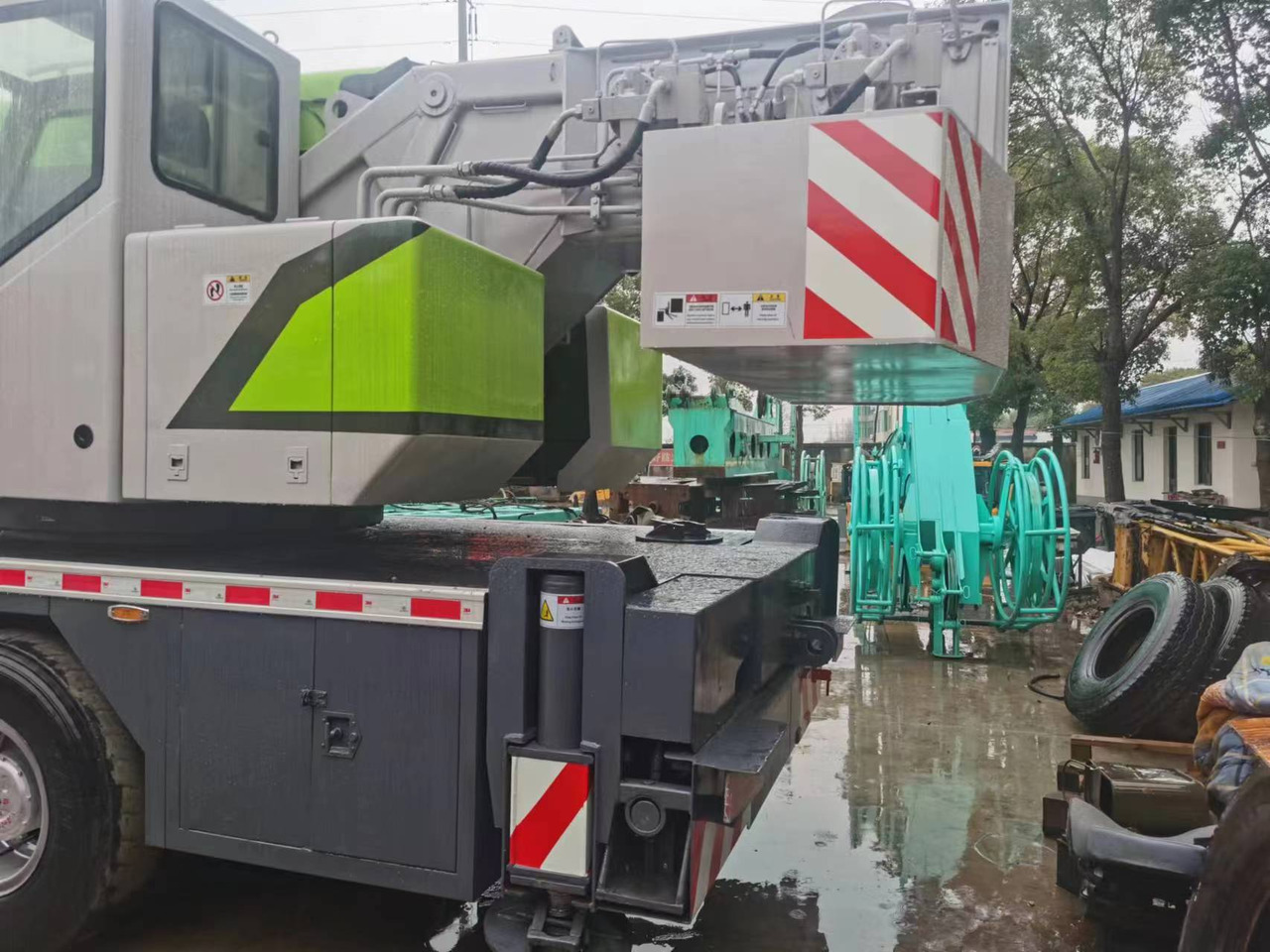 ZOOMLION ZTC251V - Grue mobile: photos 5 ZOOMLION ZTC251V - Grue mobile: photos 5