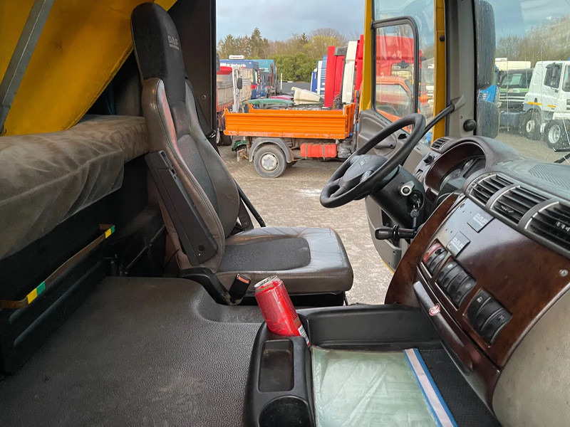 Tracteur routier DAF CF 85.410 Tractor unit: photos 14