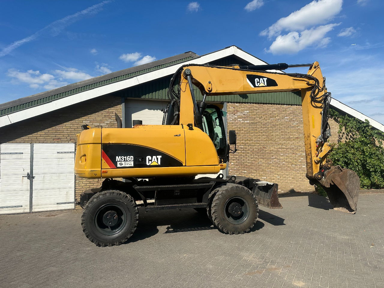 Caterpillar M316D - Chargeuse sur pneus: photos 5 Caterpillar M316D - Chargeuse sur pneus: photos 5