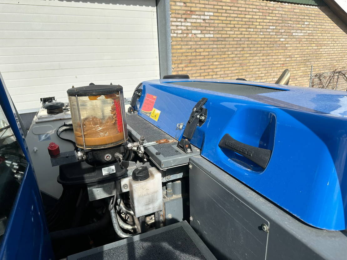 Pelle sur pneus Liebherr A914: photos 21 Pelle sur pneus Liebherr A914: photos 21