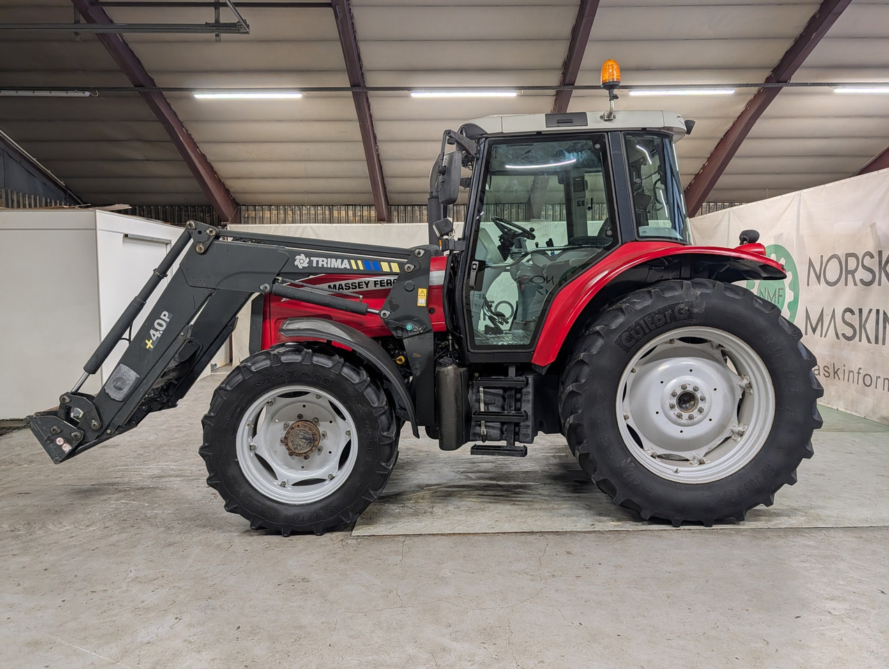 Massey Ferguson 6470 Dyna 6 - Tracteur agricole: photos 2 Massey Ferguson 6470 Dyna 6 - Tracteur agricole: photos 2