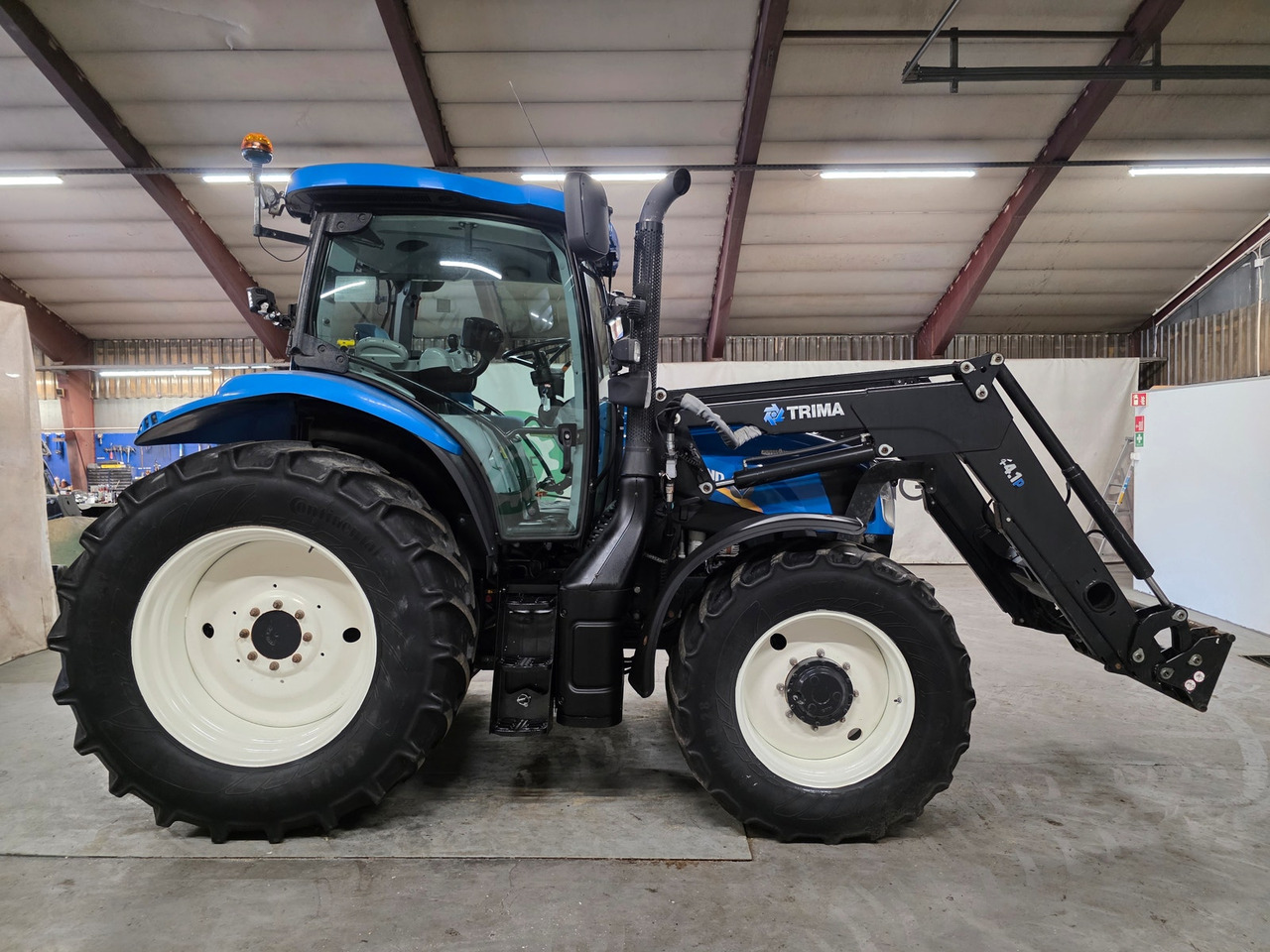 New Holland T6.160 AC - Tracteur agricole: photos 5 New Holland T6.160 AC - Tracteur agricole: photos 5