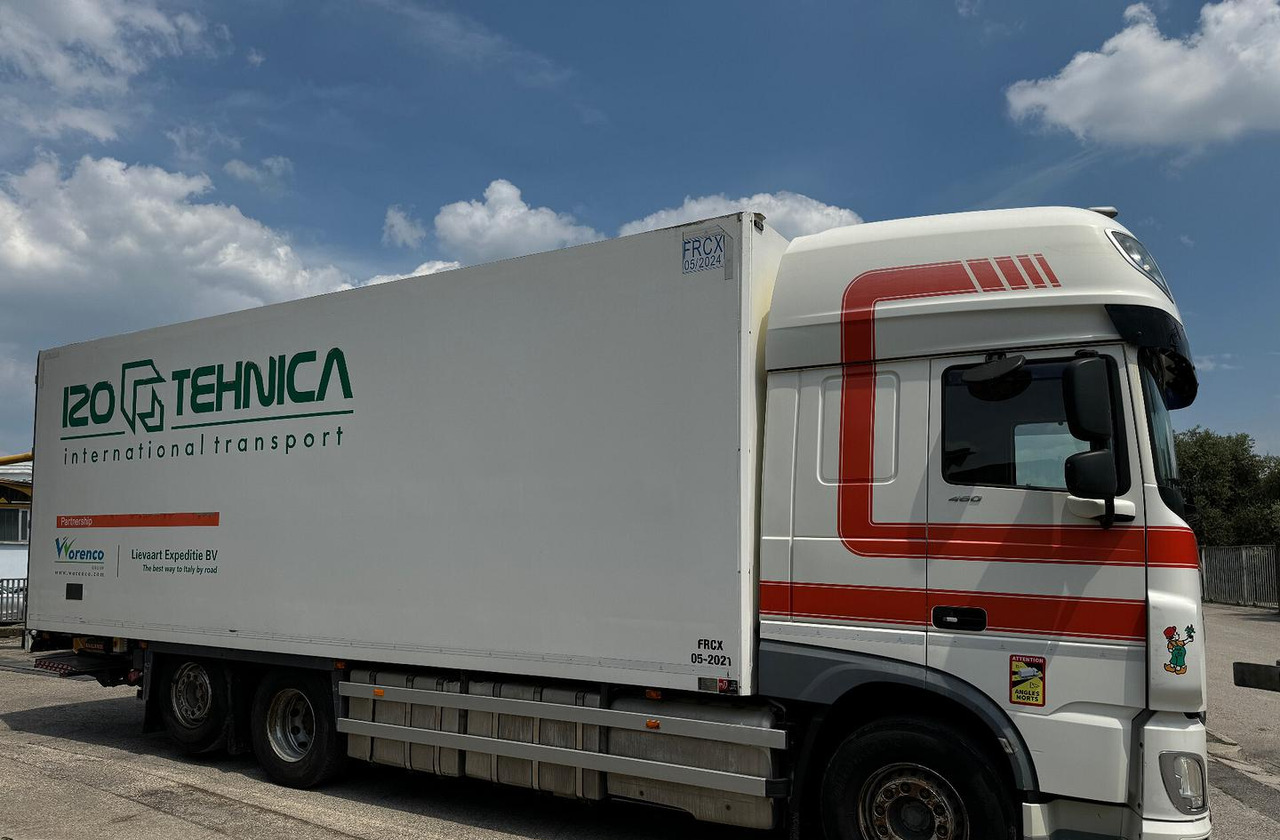Motrice frigo DAF XF 105.460 con Sponda - Camion frigorifique: photos 3 Motrice frigo DAF XF 105.460 con Sponda - Camion frigorifique: photos 3