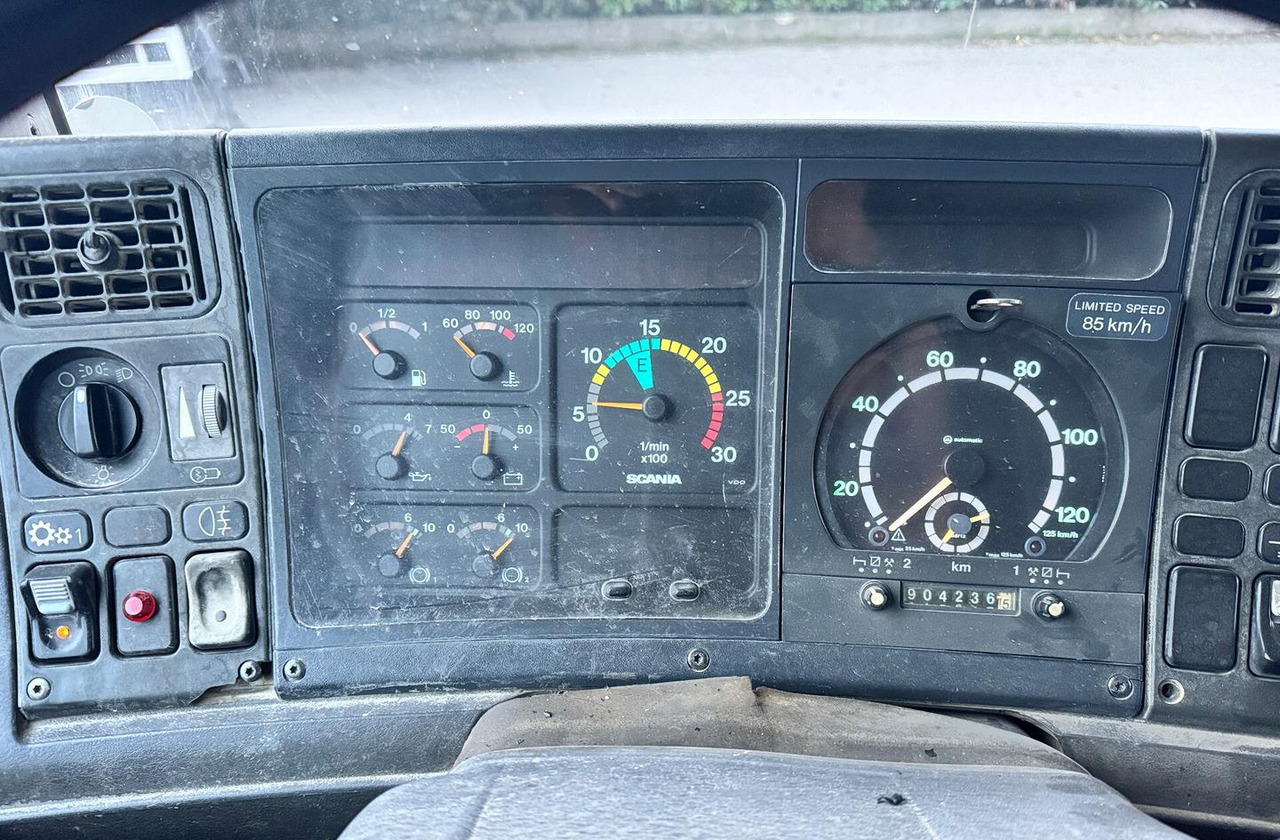 Scania R124/470 Ribaltabile 8X4 - Camion benne: photos 4 Scania R124/470 Ribaltabile 8X4 - Camion benne: photos 4