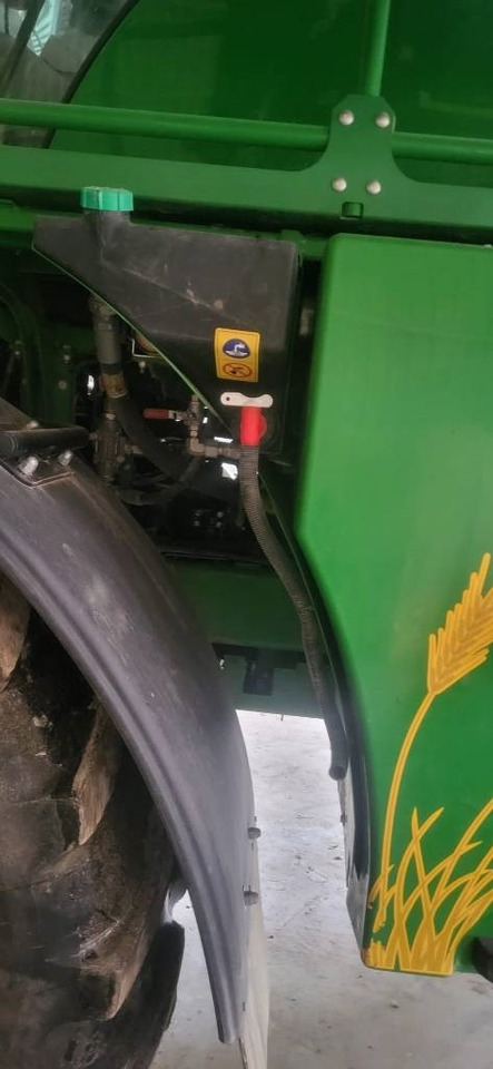 John Deere R4040i - Pulvé automoteur: photos 5 John Deere R4040i - Pulvé automoteur: photos 5