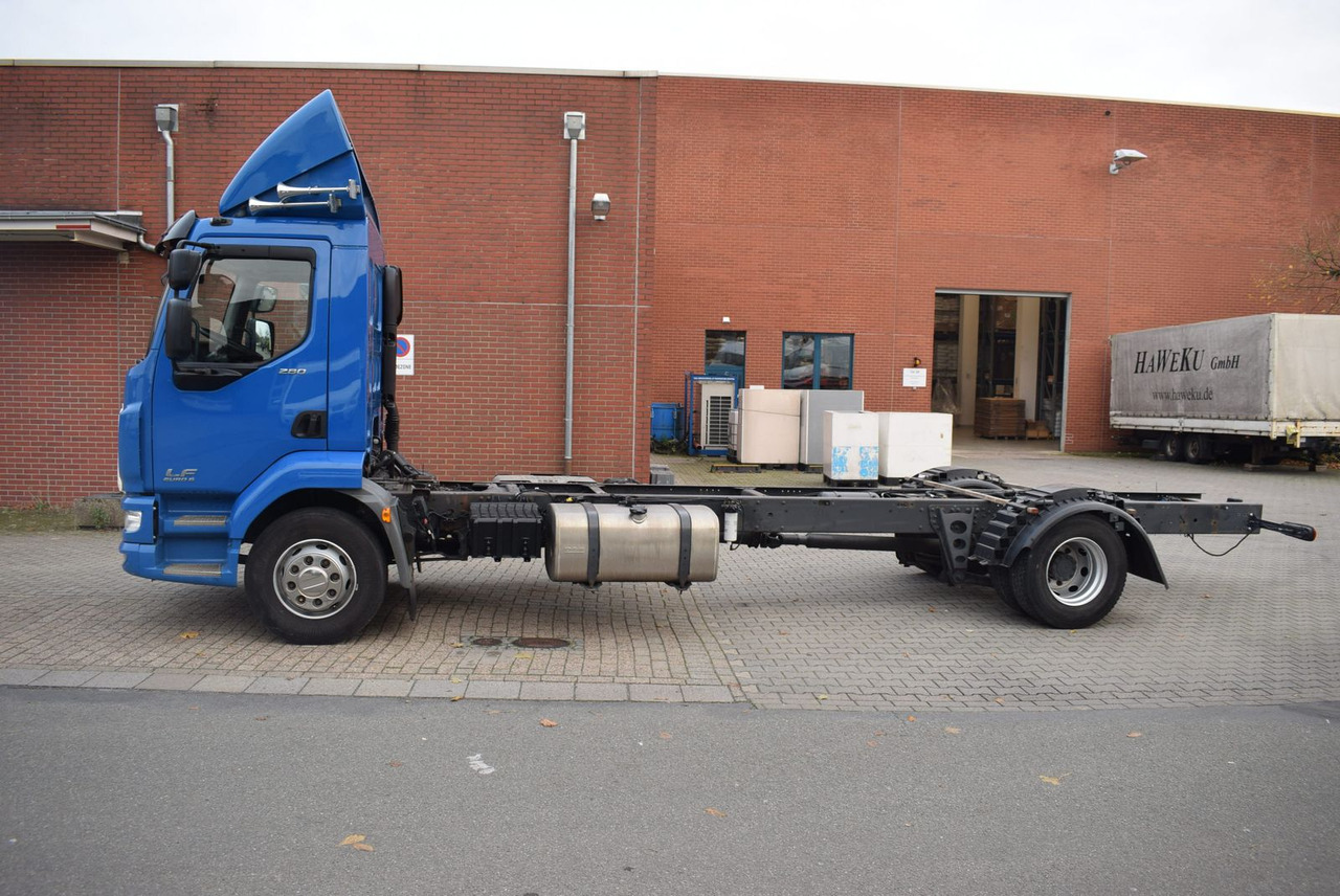 DAF LF 280 Fahrgestell Klima Navi 8-Gang ACC AHK - Châssis cabine: photos 3 DAF LF 280 Fahrgestell Klima Navi 8-Gang ACC AHK - Châssis cabine: photos 3