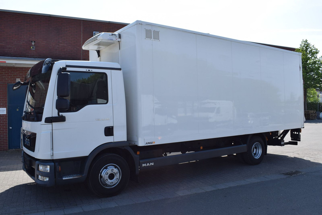 MAN TGL 8.180 Koffer 6,20mLBW 1000KG Klima - Fourgon grand volume: photos 3 MAN TGL 8.180 Koffer 6,20mLBW 1000KG Klima - Fourgon grand volume: photos 3