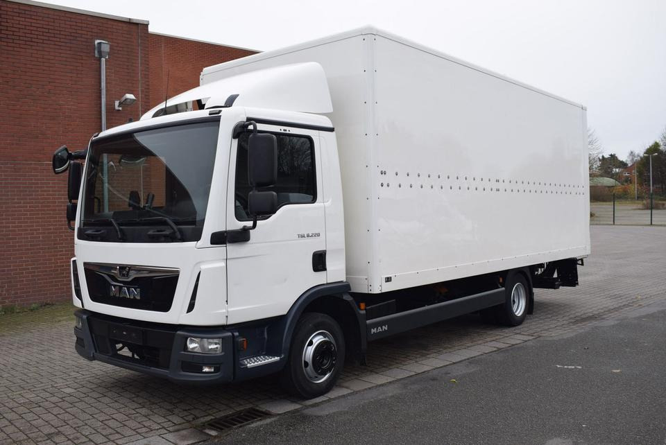 MAN TGL 8.220 Koffer LBW Klima EURO6 Luftfederung - Camion fourgon: photos 1 MAN TGL 8.220 Koffer LBW Klima EURO6 Luftfederung - Camion fourgon: photos 1