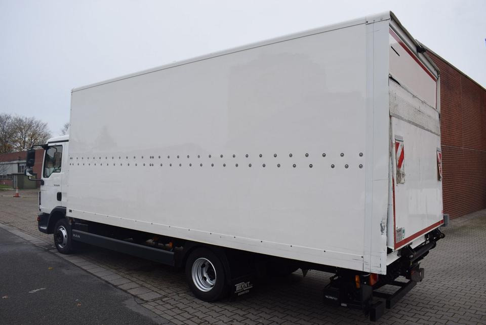 MAN TGL 8.220 Koffer LBW Klima EURO6 Luftfederung - Camion fourgon: photos 4 MAN TGL 8.220 Koffer LBW Klima EURO6 Luftfederung - Camion fourgon: photos 4