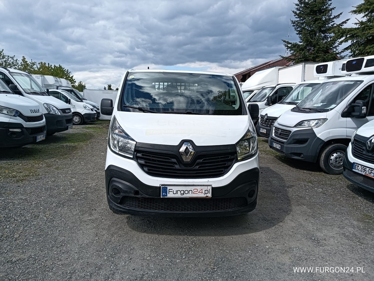 RENAULT TRAFIC SKRZYNIA PAKA Z NAJAZDAMI I PÓŁKAMI NR 689 - Utilitaire plateau: photos 2 RENAULT TRAFIC SKRZYNIA PAKA Z NAJAZDAMI I PÓŁKAMI NR 689 - Utilitaire plateau: photos 2