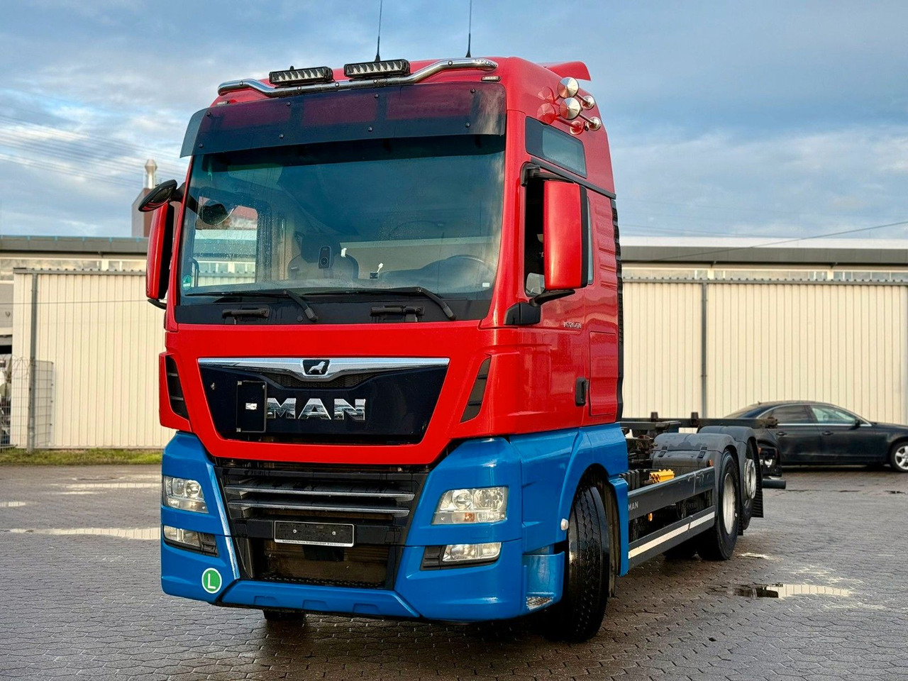 MAN TGX 26.470 XXL 6x2 BDF+Retarter +Standklima - Camion porte-conteneur/ Caisse mobile: photos 2 MAN TGX 26.470 XXL 6x2 BDF+Retarter +Standklima - Camion porte-conteneur/ Caisse mobile: photos 2