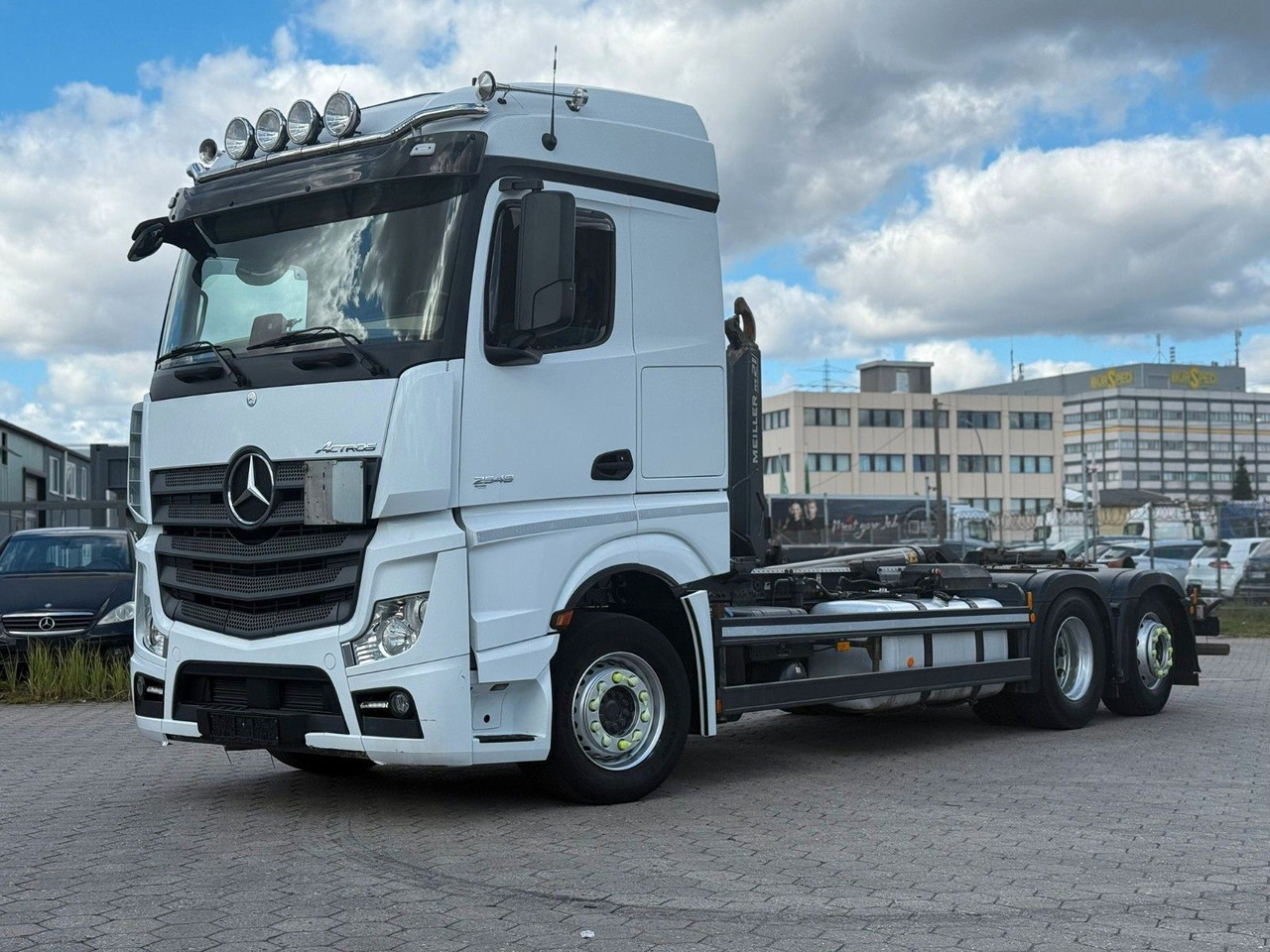 Mercedes-Benz Actros 2548 Meiller+ Funk+6x2 - Camion ampliroll: photos 1 Mercedes-Benz Actros 2548 Meiller+ Funk+6x2 - Camion ampliroll: photos 1