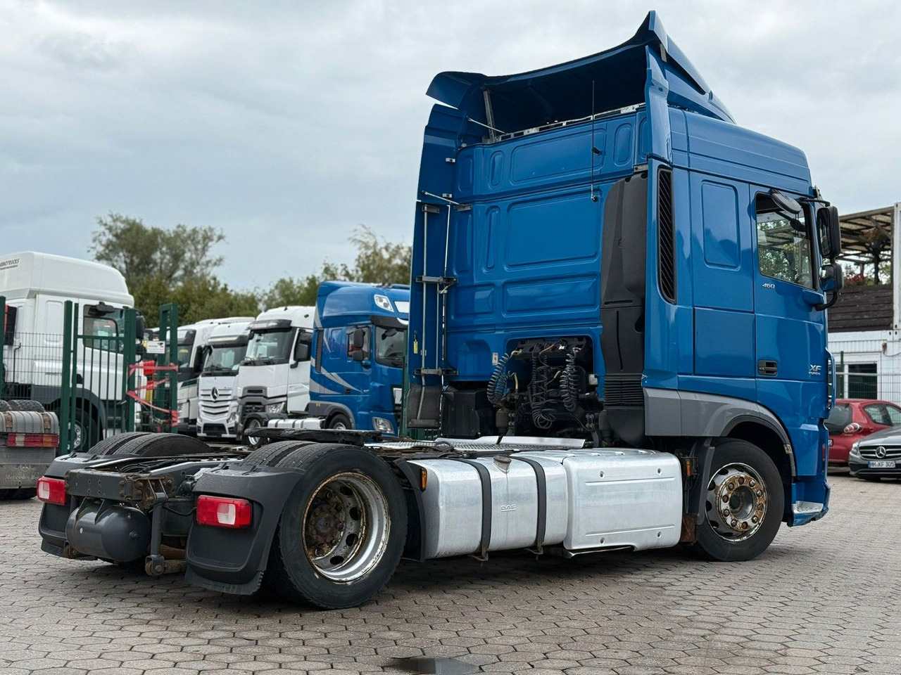 DAF XF 460 Low +Retarter+2xTank - Tracteur routier: photos 4 DAF XF 460 Low +Retarter+2xTank - Tracteur routier: photos 4