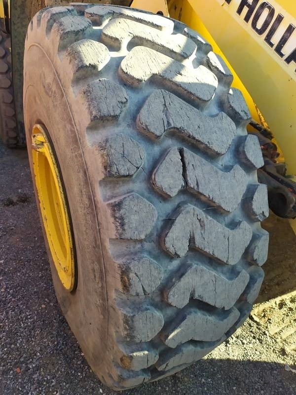 Chargeuse sur pneus New Holland W 190: photos 6