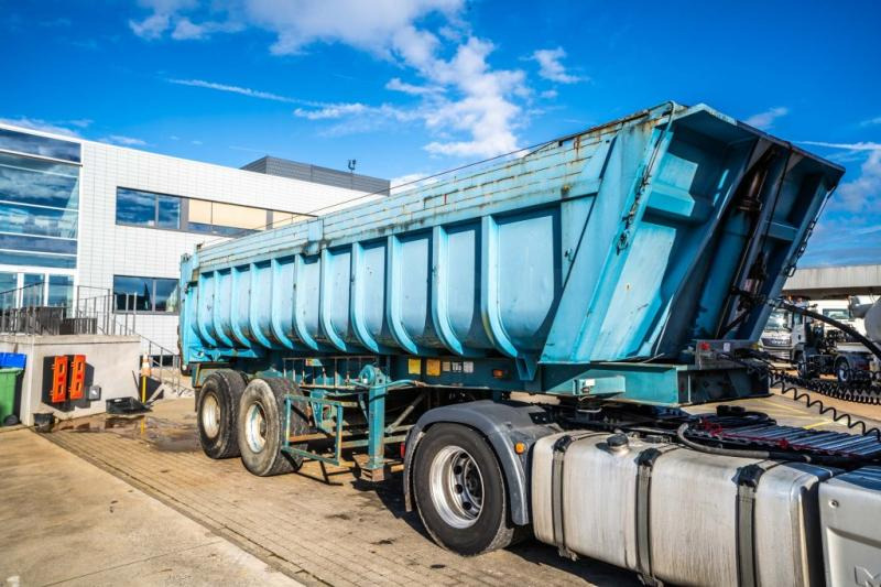 Benalu FRUEHAUF DF33 - Semi-remorque benne: photos 2 Benalu FRUEHAUF DF33 - Semi-remorque benne: photos 2